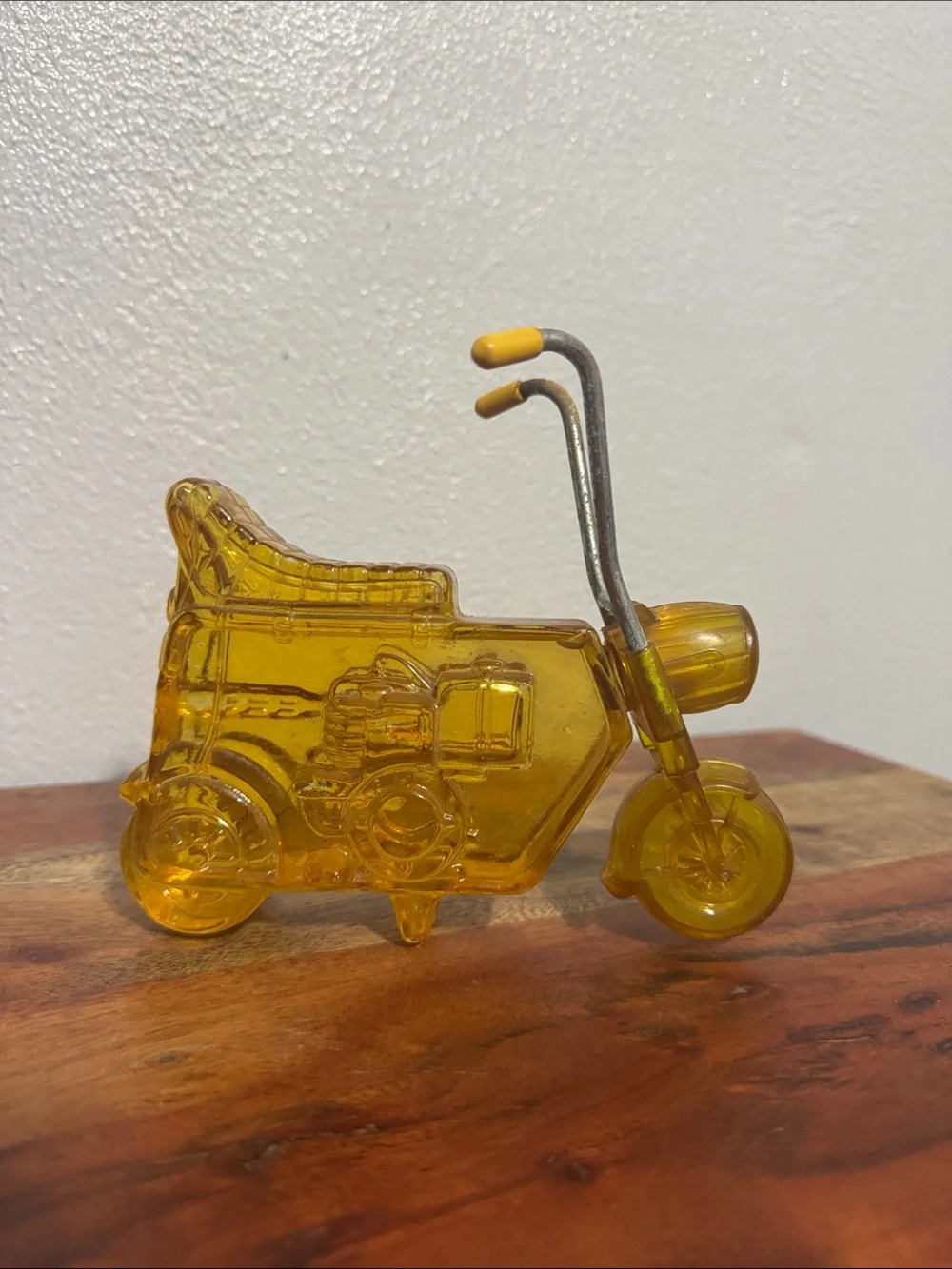 Vintage Avon Mini Bike Amber Glass Bottle Full 1970s Motorcycle Decanter Cologne - Picture 5 of 8